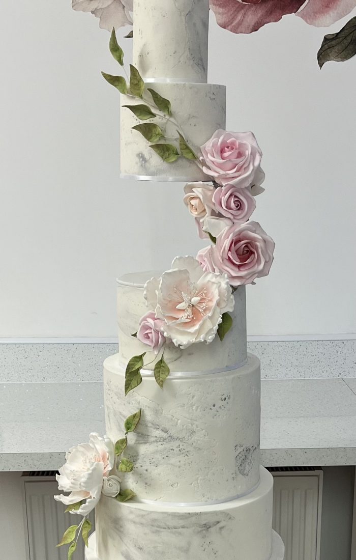 Floating Wedding Cake Floating Wedding Cake