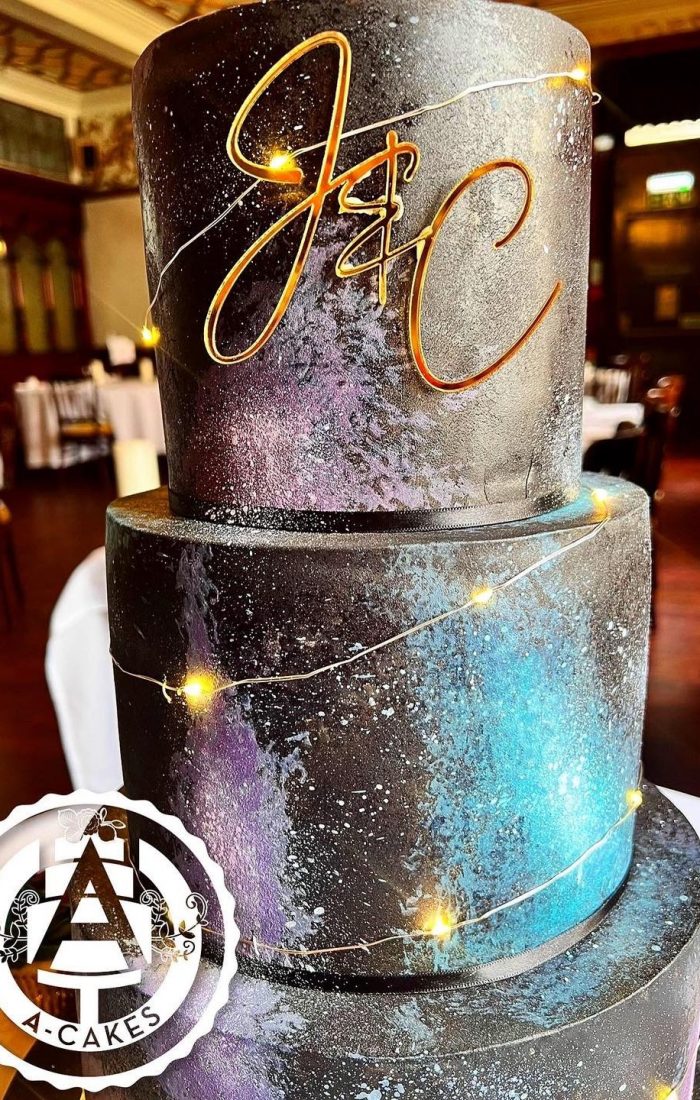 Unique wedding cake Unique wedding cake